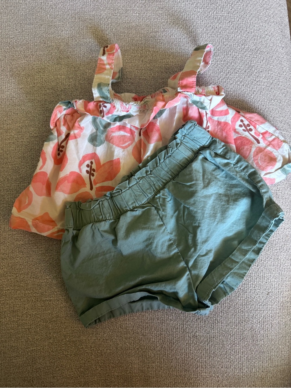 Carter’s Matching Set